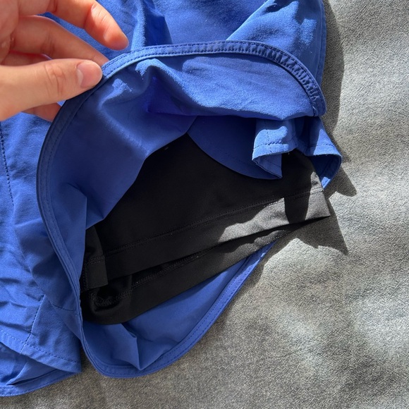 Nike running shorts - Picture 2 of 4